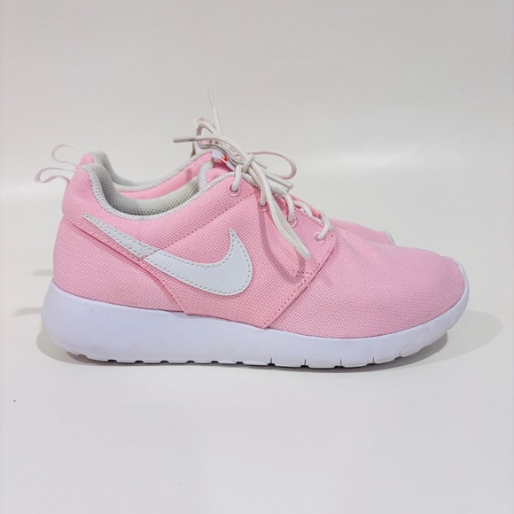 NIKE Roshe One Pink Sports Shoes - Picture 9 of 13